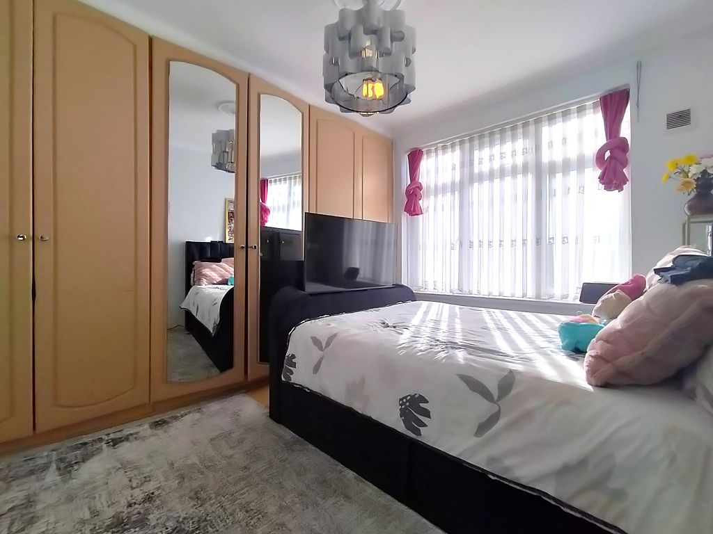 Photo 4- click for photo gallery